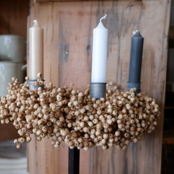 houten kralen krans naturel diameter 25 cm ib-laursen wreath wooden beads handmade en ib-laursen spear short1