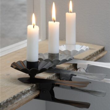 klem kandelaar xl zwart grijs en wit metaal 15 cm lang diameter 8.5 cm ib-laursen clips for diner candle 2.2 cm